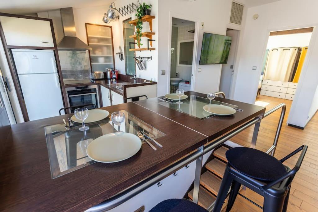 Roof In Center Of Toulouse-free Parking- *